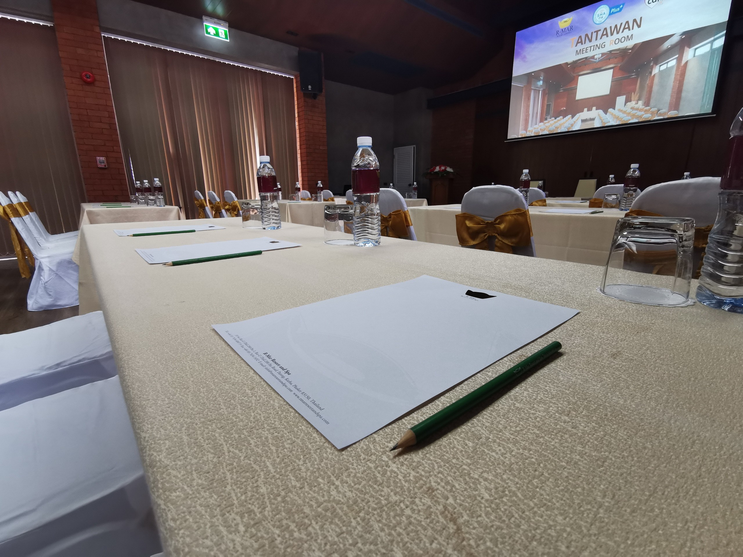 R-MAR Resort and Spa Hotel