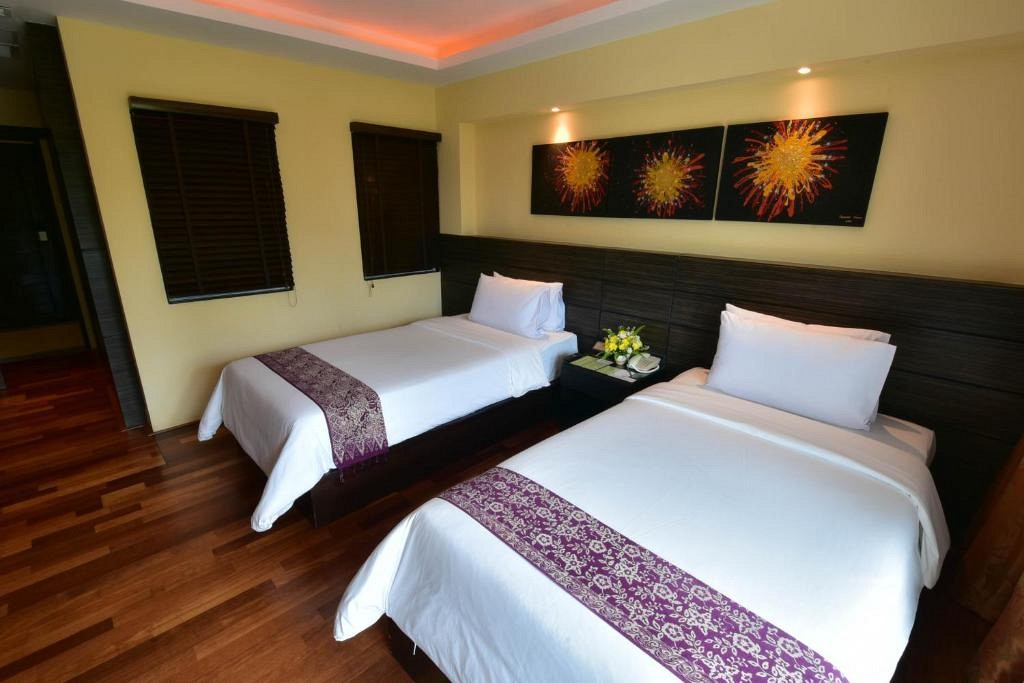 R-MAR Resort and Spa Hotel