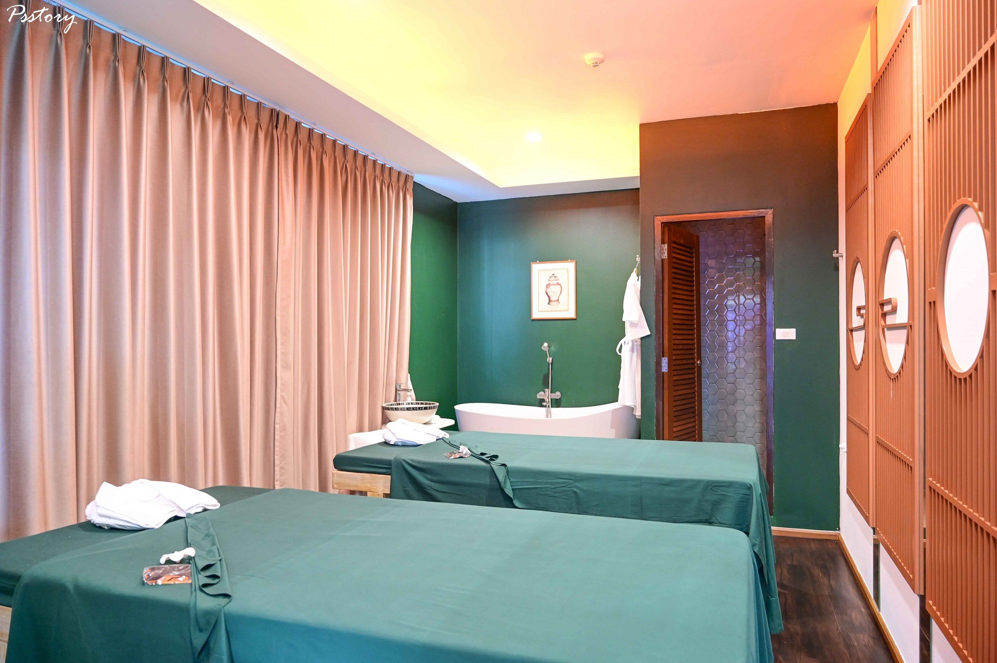 R-MAR Resort and Spa Hotel
