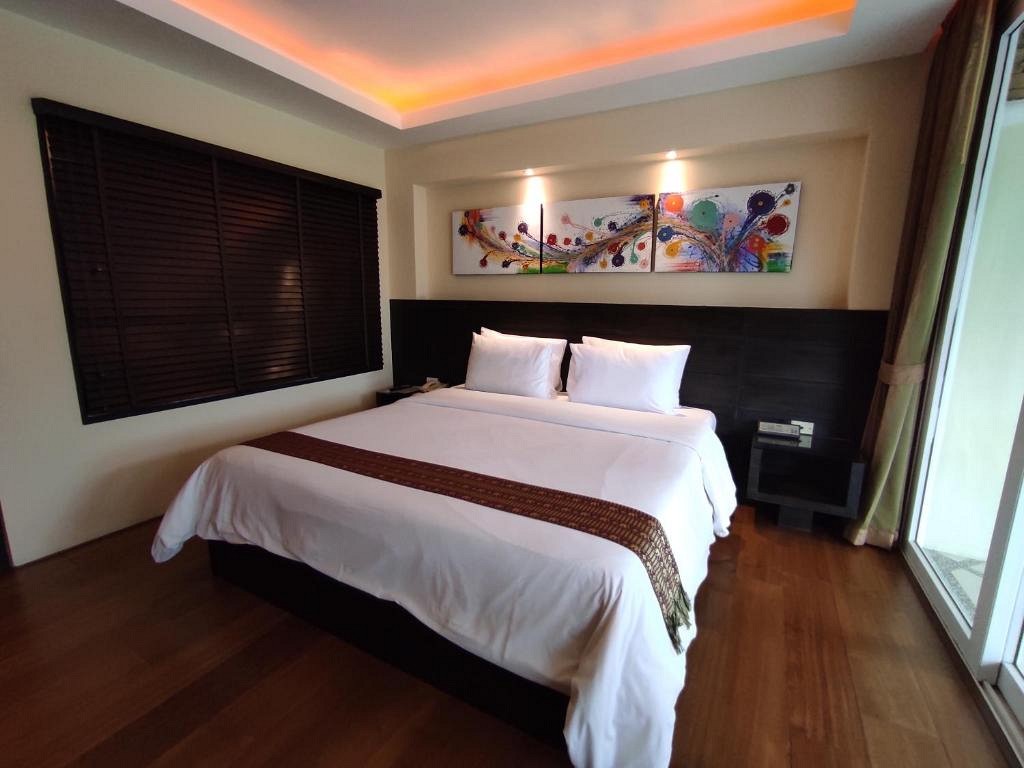 R-MAR Resort and Spa Hotel