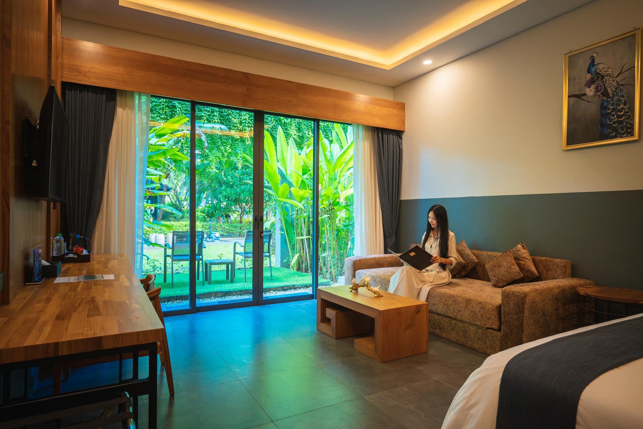 R-MAR Resort and Spa Hotel